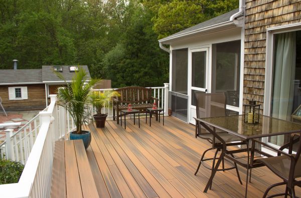 Decking Service in Lapeer