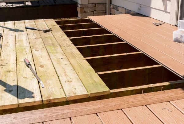 Cost of Deck Floor Replacement in Lapeer